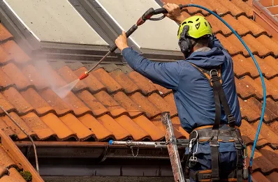 Démoussage et hydrofuge de toiture à Vassens